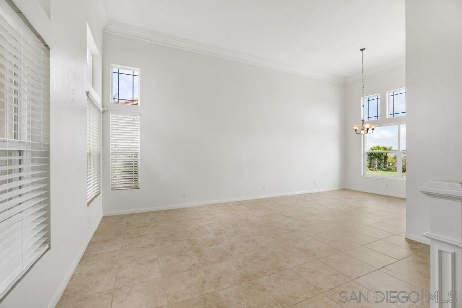 Detail Gallery Image 8 of 58 For 16998  Obsidian Dr, Ramona,  CA 92065 - 4 Beds | 3 Baths