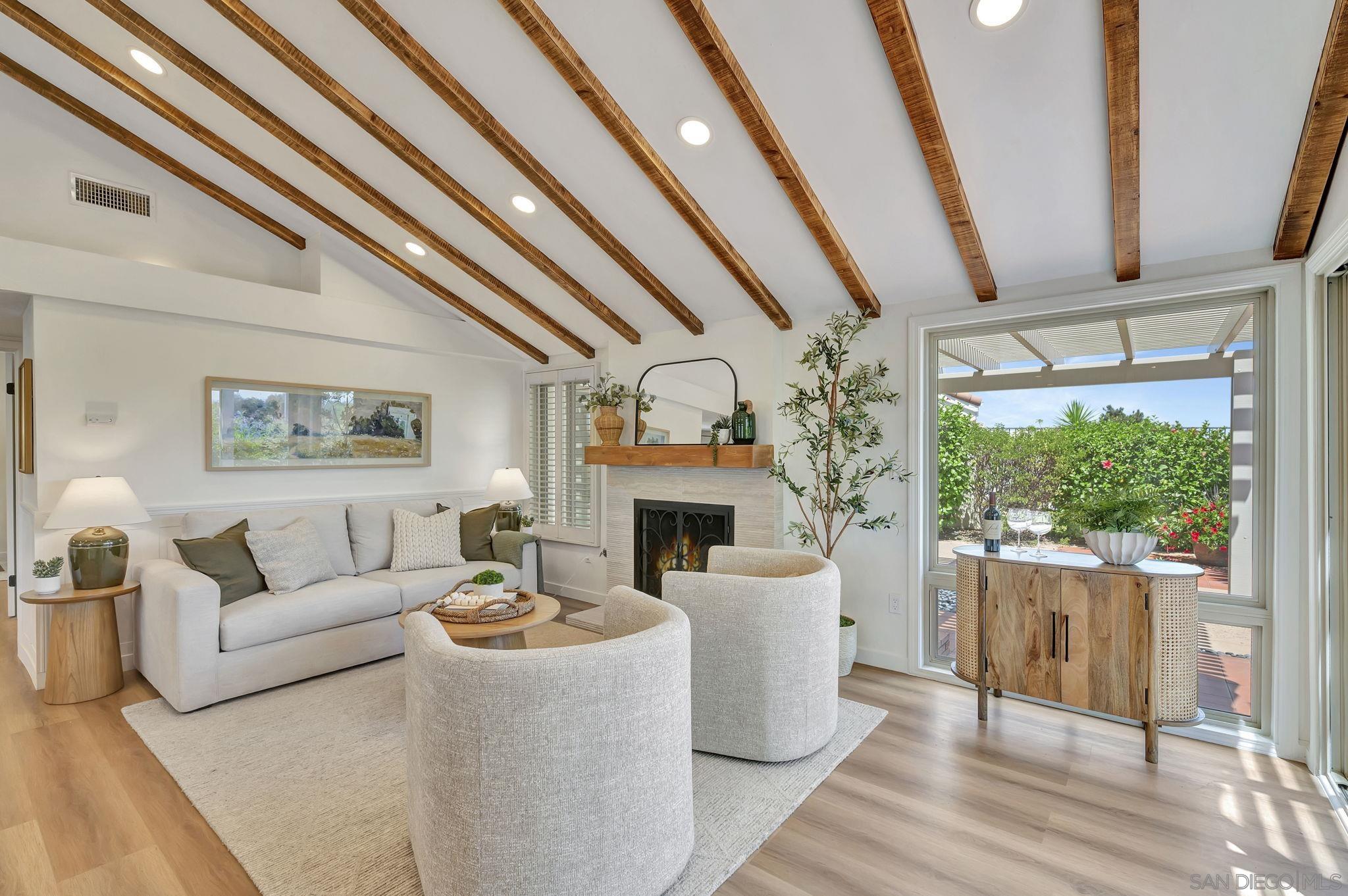 Detail Gallery Image 10 of 49 For 12880  Circulo Dardo, San Diego,  CA 92128 - 3 Beds | 2 Baths