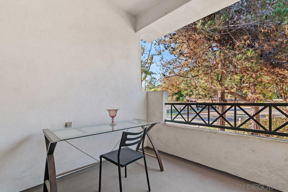 Detail Gallery Image 24 of 32 For 3605  Bernwood Pl  74, San Diego,  CA 92130 - 2 Beds | 2 Baths