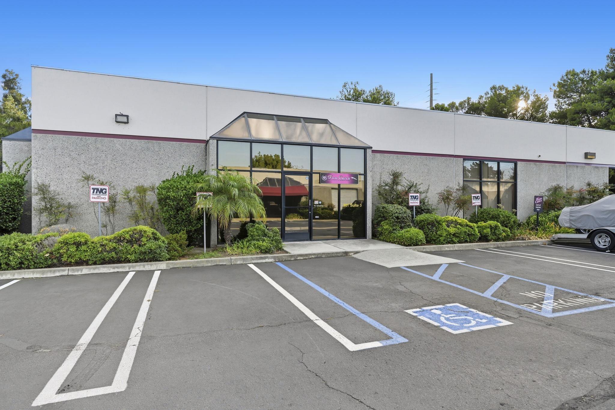 Front Image Thumbnail for SD250044977