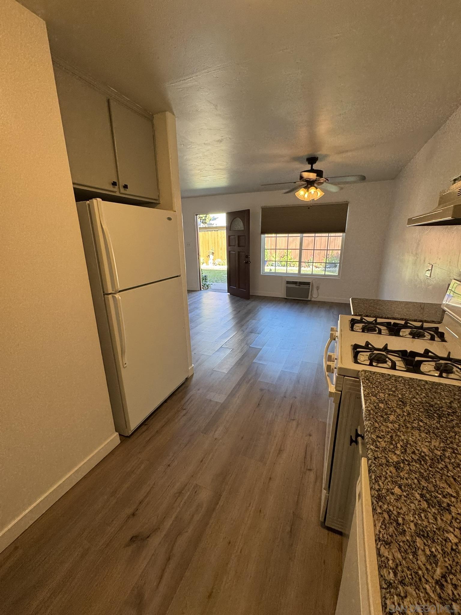 Detail Gallery Image 6 of 58 For 1320  Heron Ave, El Cajon,  CA 92020 - 2 Beds | 1 Baths