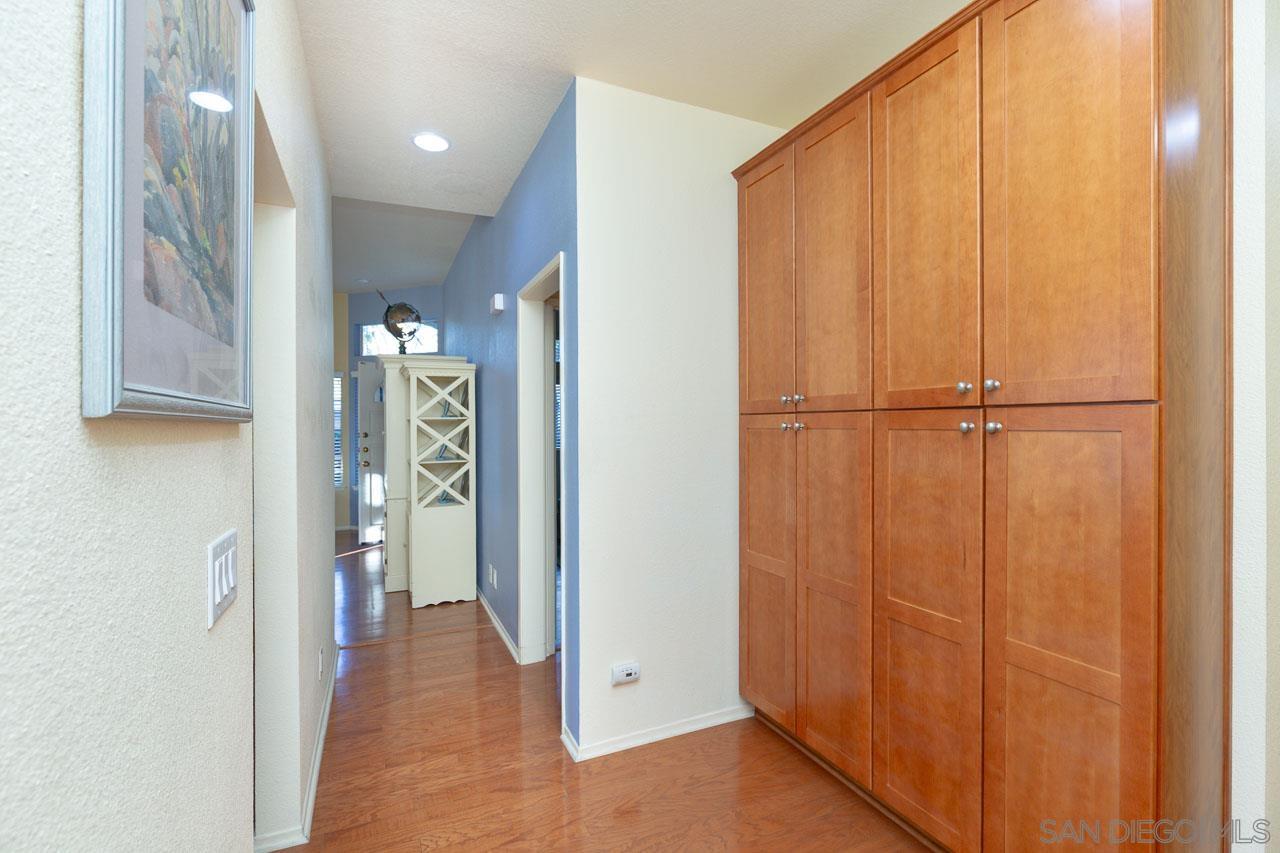 Detail Gallery Image 9 of 21 For 11110  Portobelo Drive, San Diego,  CA 92124 - 2 Beds | 2 Baths
