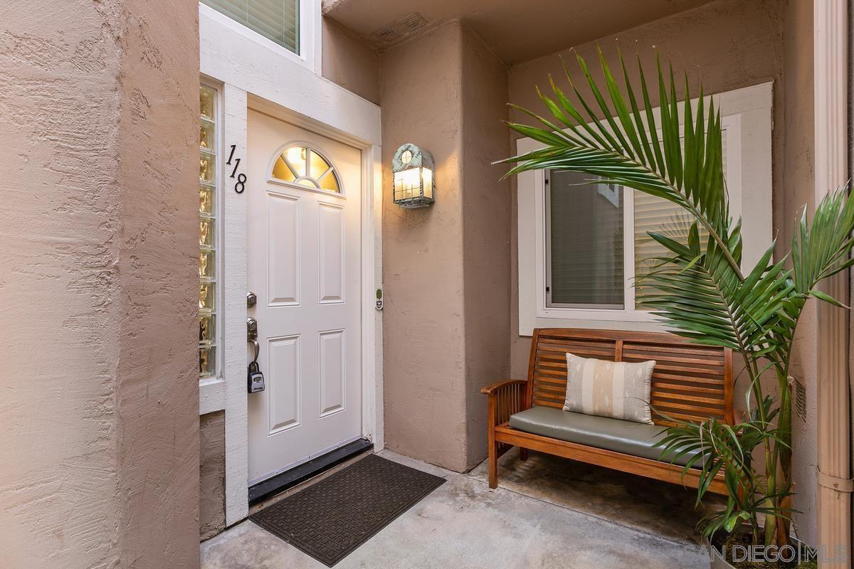 Detail Gallery Image 2 of 35 For 7274  Shoreline Dr  118, San Diego,  CA 92122 - 2 Beds | 2/1 Baths