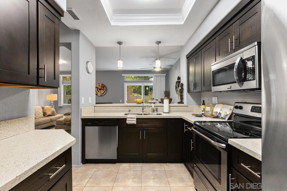 Detail Gallery Image 13 of 35 For 7274  Shoreline Dr  118, San Diego,  CA 92122 - 2 Beds | 2/1 Baths