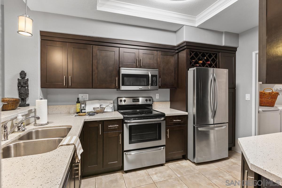 Detail Gallery Image 10 of 35 For 7274  Shoreline Dr  118, San Diego,  CA 92122 - 2 Beds | 2/1 Baths