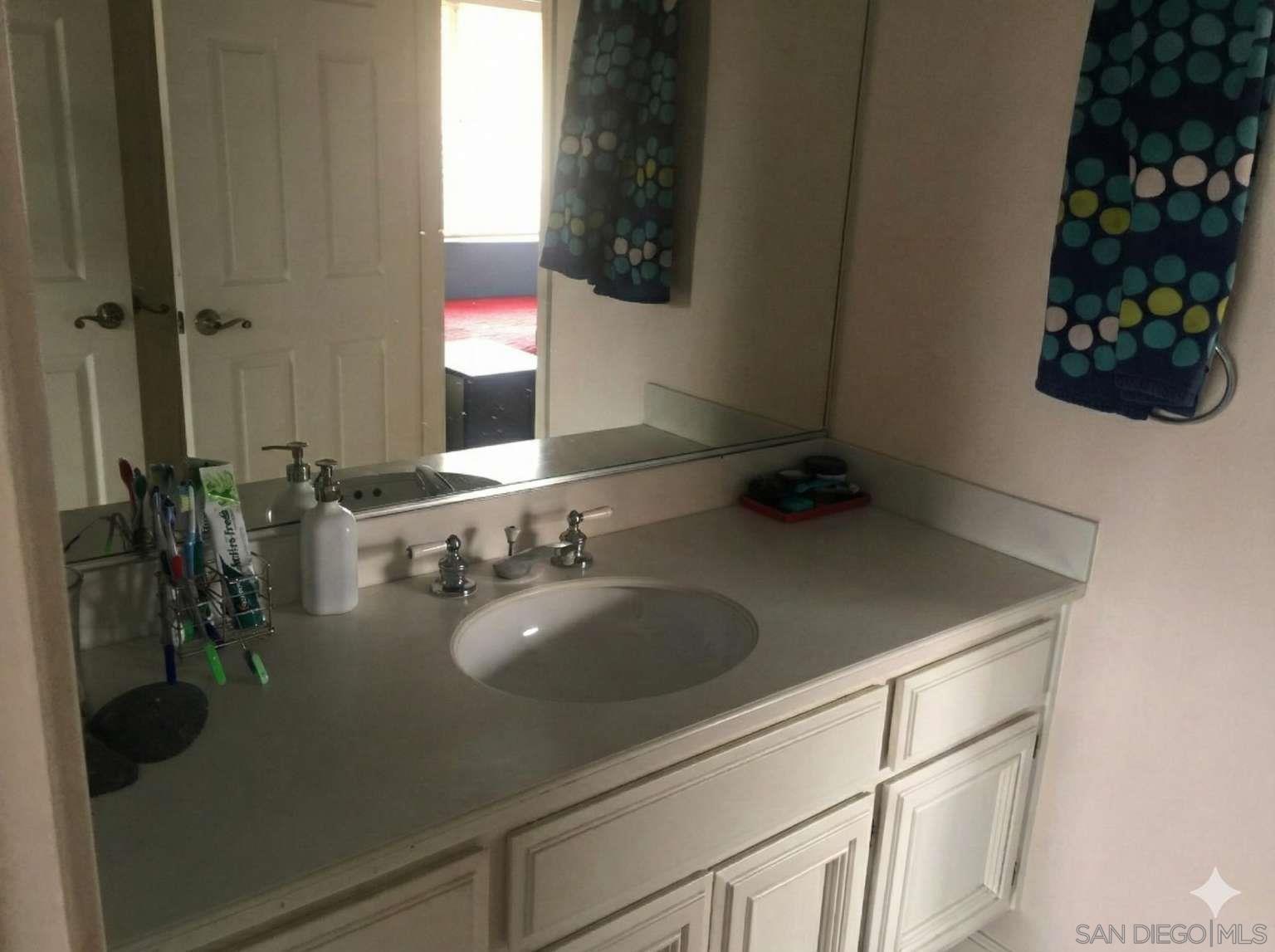 Detail Gallery Image 15 of 15 For 8787  Cayucos Way, San Diego,  CA 92129 - 5 Beds | 4 Baths