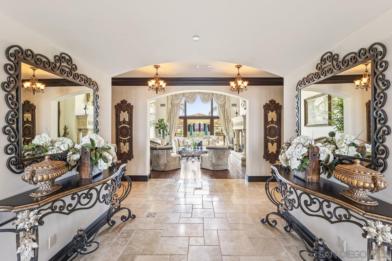 Detail Gallery Image 20 of 67 For 14170  Bryce Pt, Poway,  CA 92064 - 8 Beds | 9/4 Baths