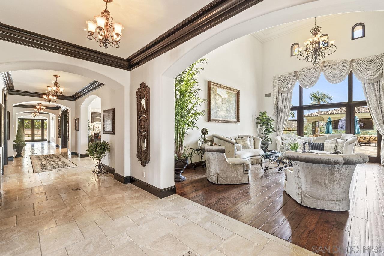 Detail Gallery Image 22 of 67 For 14170  Bryce Pt, Poway,  CA 92064 - 8 Beds | 9/4 Baths