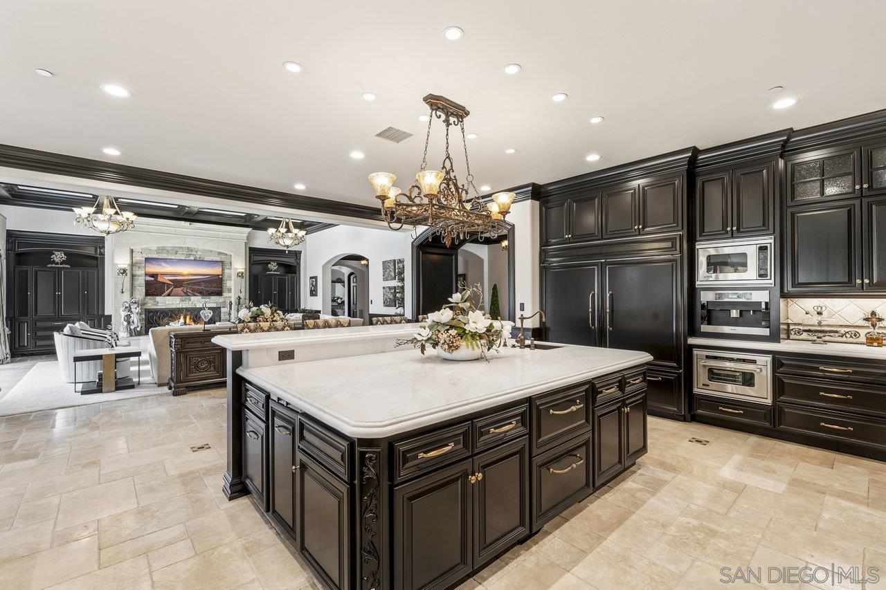 Detail Gallery Image 27 of 67 For 14170  Bryce Pt, Poway,  CA 92064 - 8 Beds | 9/4 Baths