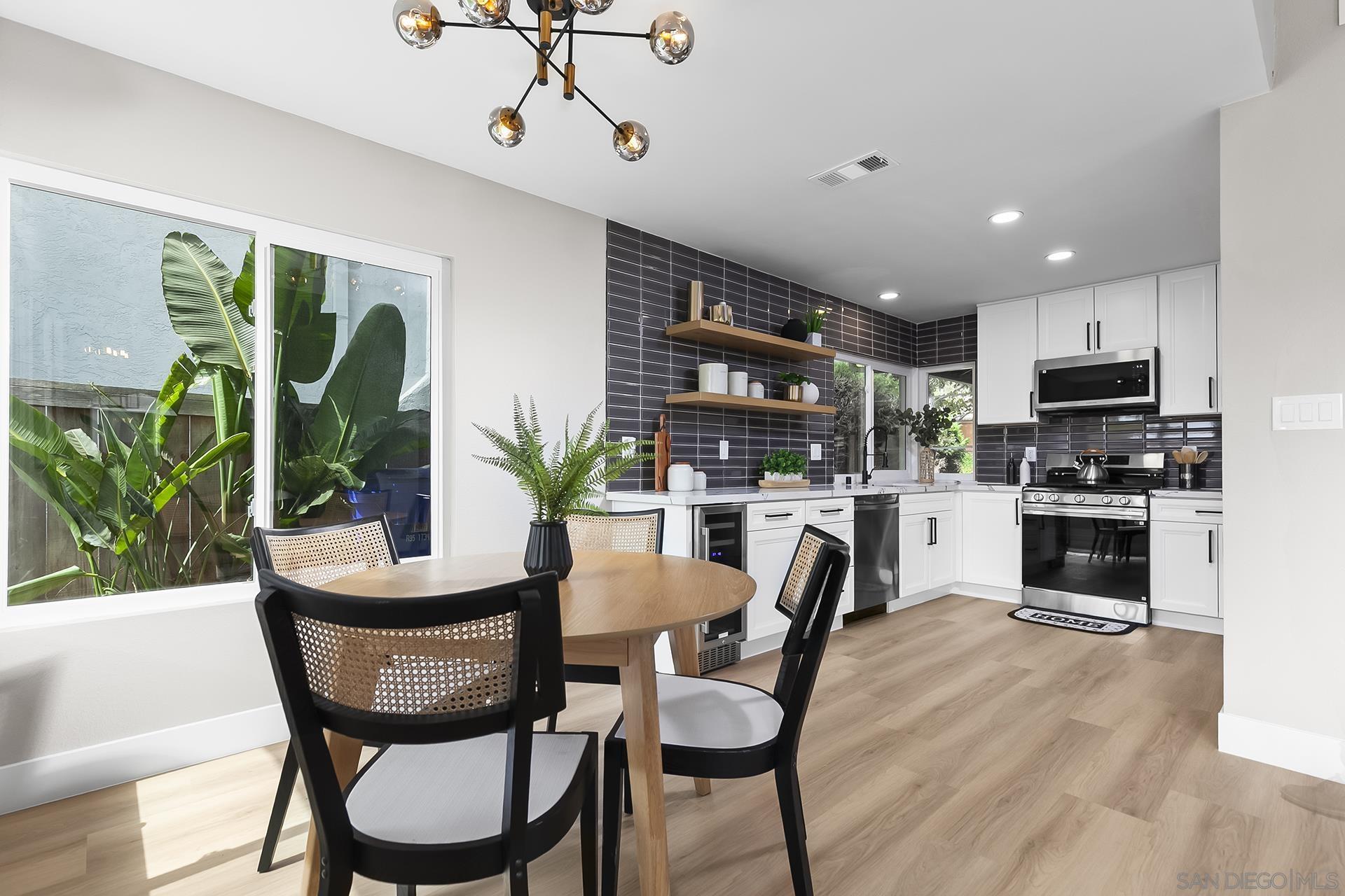 Detail Gallery Image 17 of 46 For 3226  Old Heather Road, San Diego,  CA 92111 - 3 Beds | 2/1 Baths