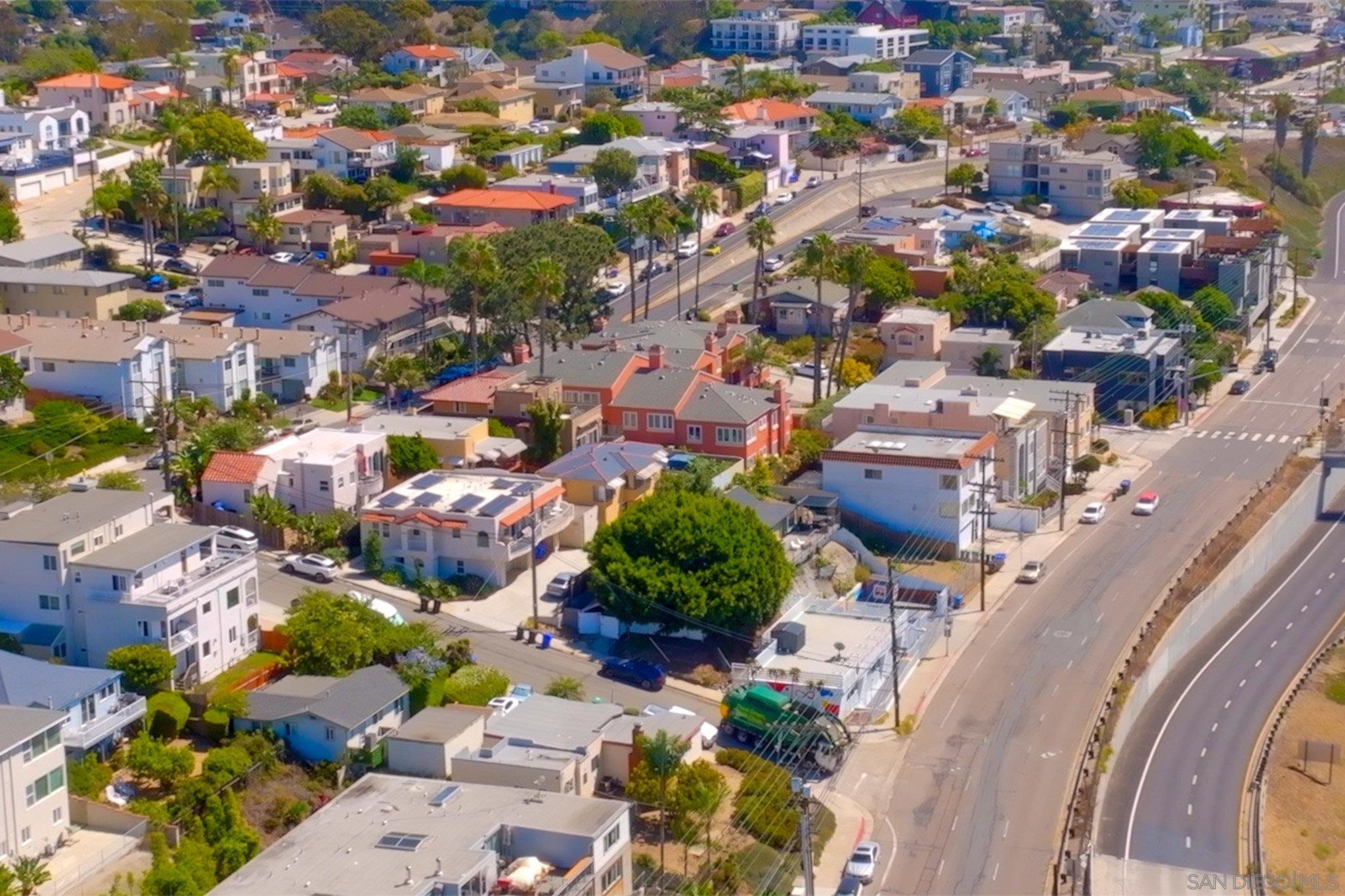 Detail Gallery Image 26 of 36 For 2930  Columbia St  #F,  San Diego,  CA 92103 - 2 Beds | 2 Baths
