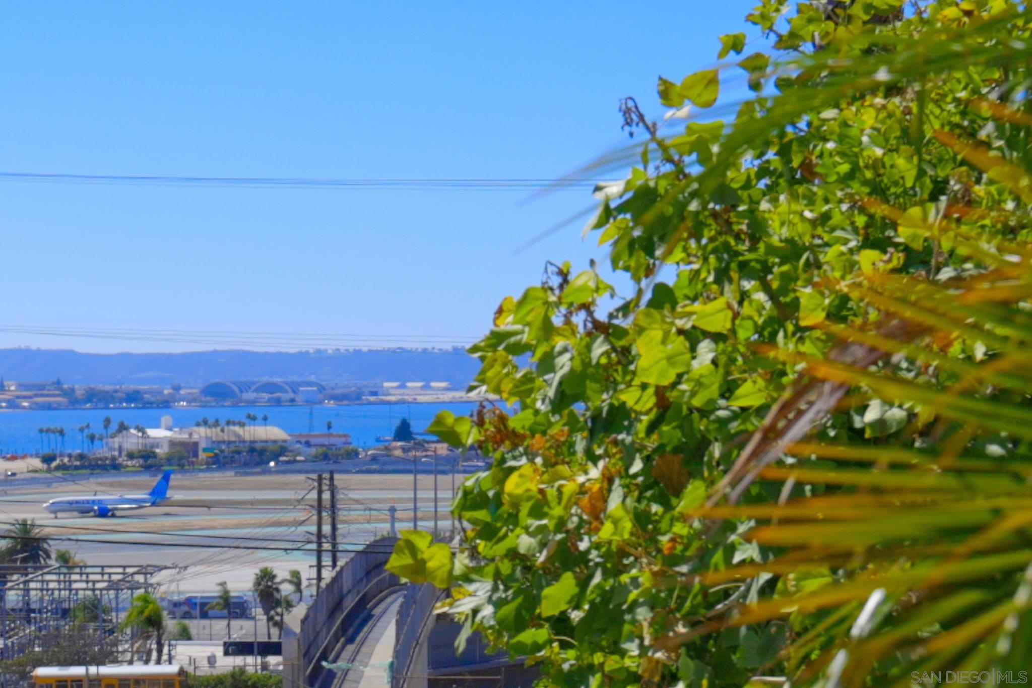 Detail Gallery Image 4 of 36 For 2930  Columbia St  #F,  San Diego,  CA 92103 - 2 Beds | 2 Baths