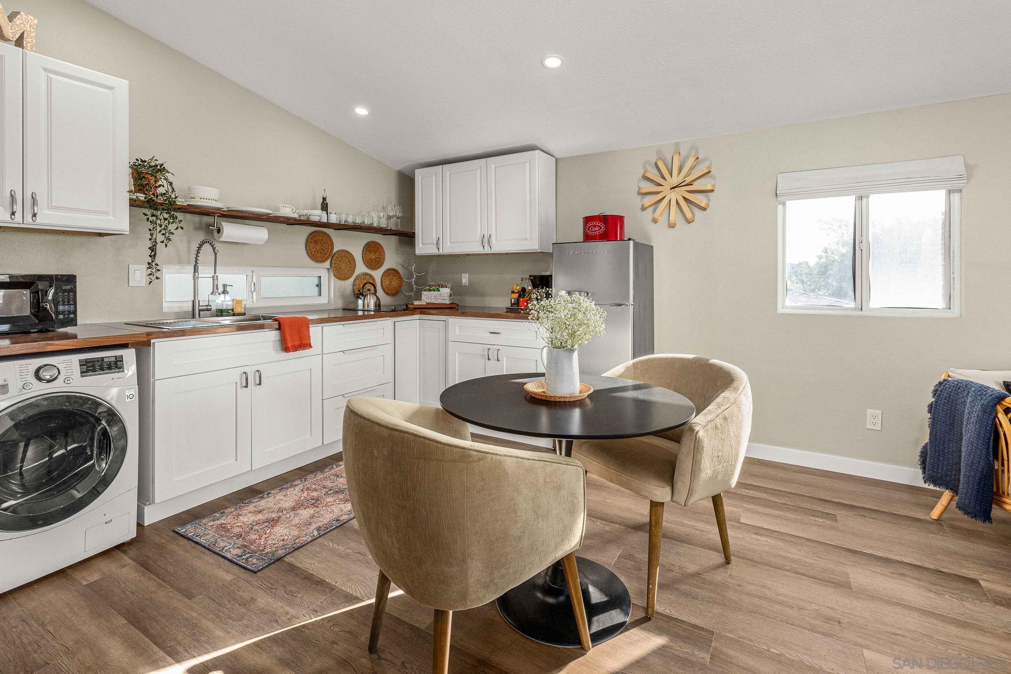 Detail Gallery Image 5 of 30 For , La Mesa,  CA 91942 - 1 Beds | 1 Baths