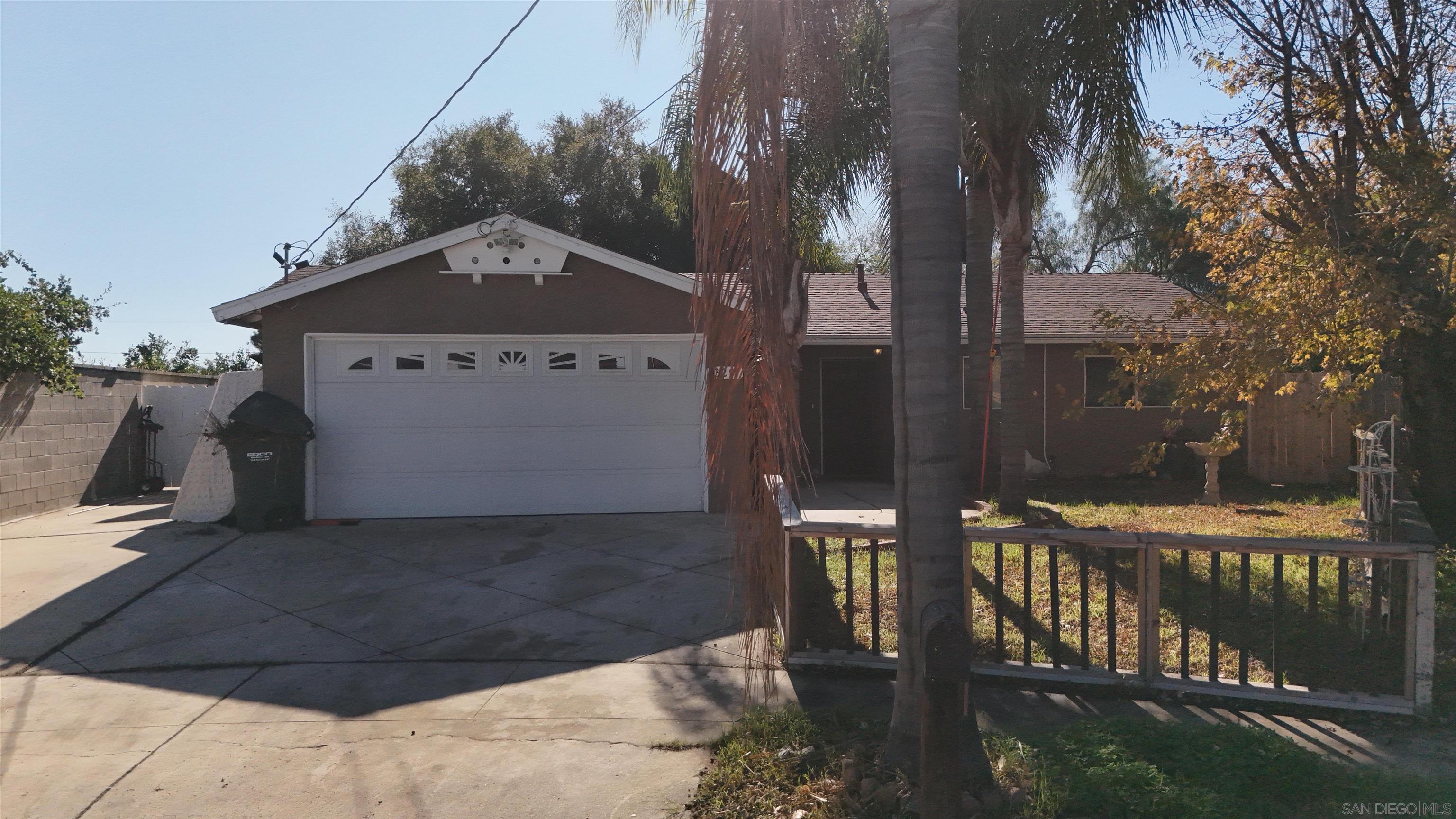 Detail Gallery Image 12 of 19 For 329  Alder Pl, Escondido,  CA 92026 - 4 Beds | 2 Baths