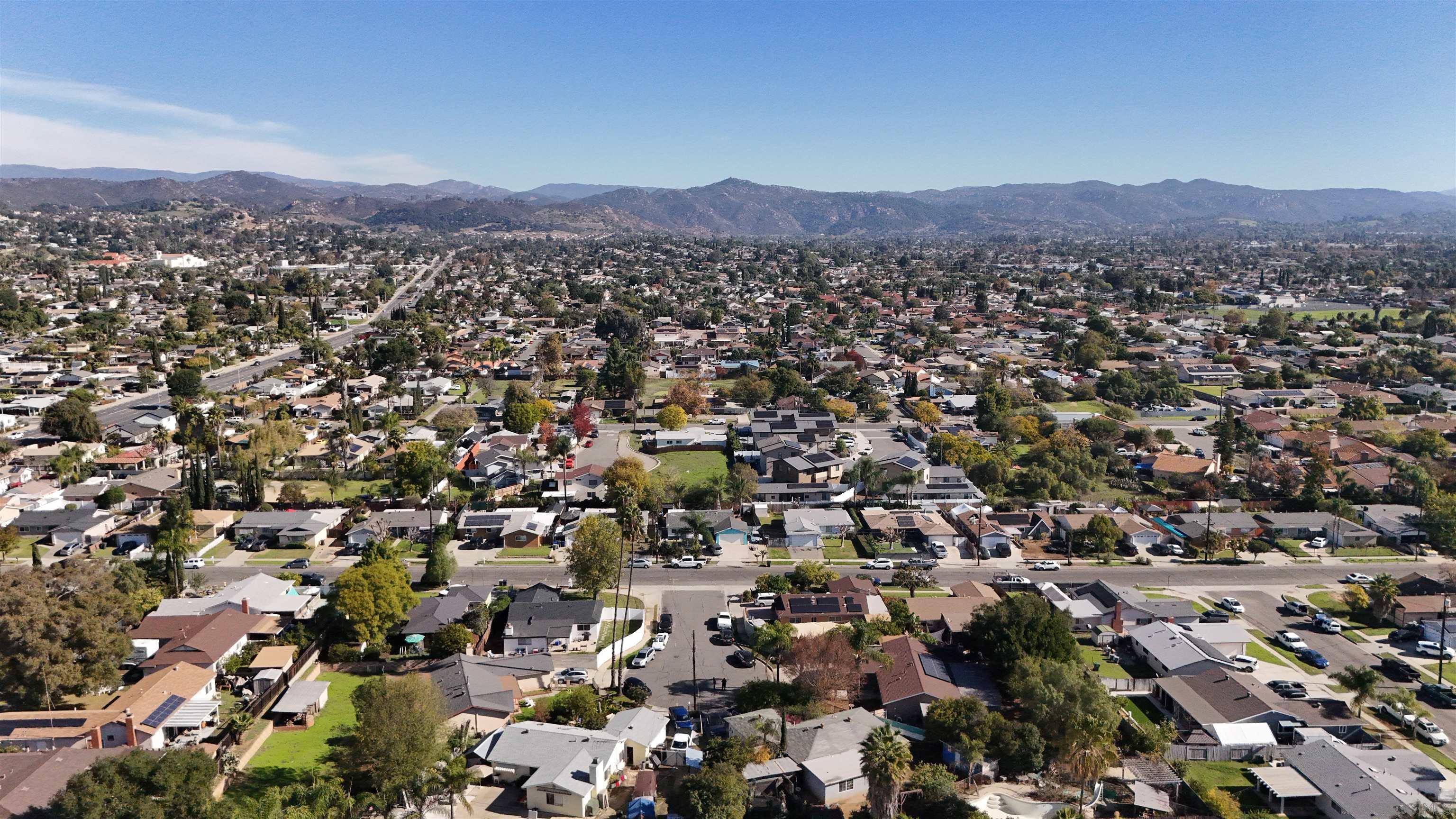 Detail Gallery Image 15 of 19 For 329  Alder Pl, Escondido,  CA 92026 - 4 Beds | 2 Baths