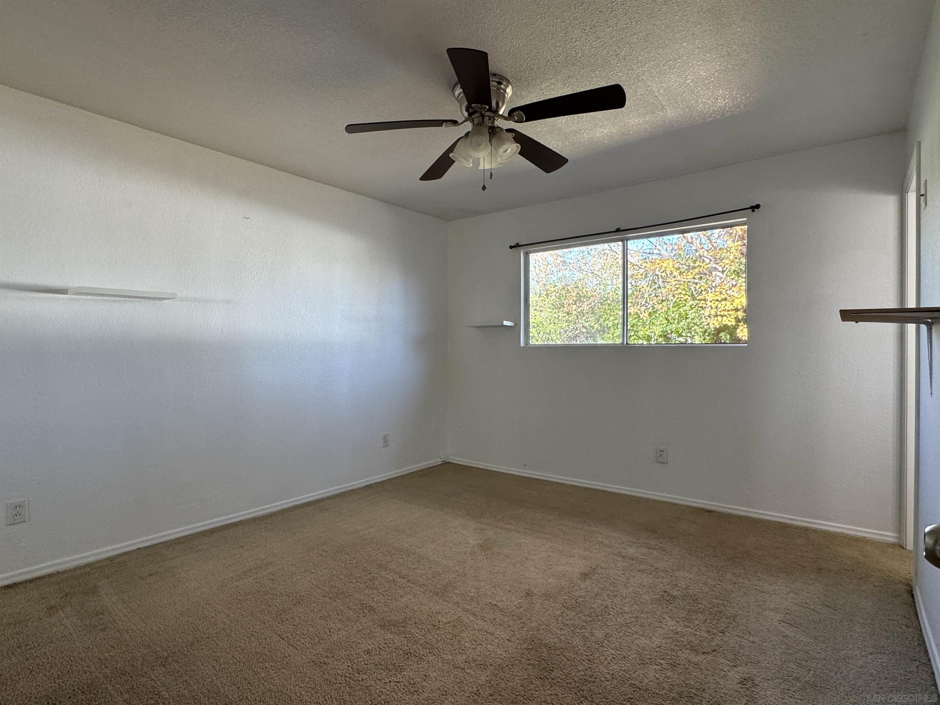 Detail Gallery Image 18 of 19 For 329  Alder Pl, Escondido,  CA 92026 - 4 Beds | 2 Baths