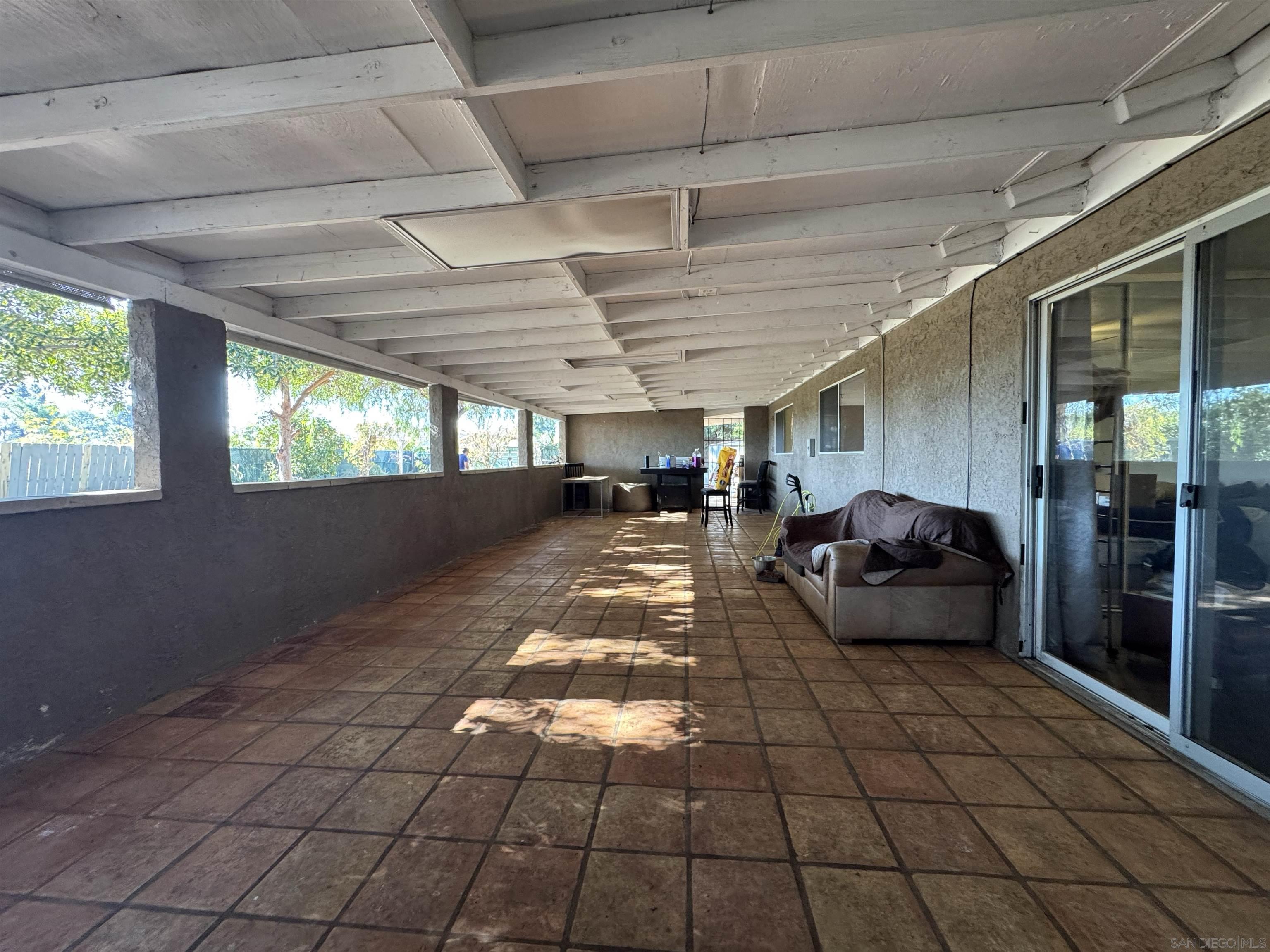 Detail Gallery Image 10 of 19 For 329  Alder Pl, Escondido,  CA 92026 - 4 Beds | 2 Baths