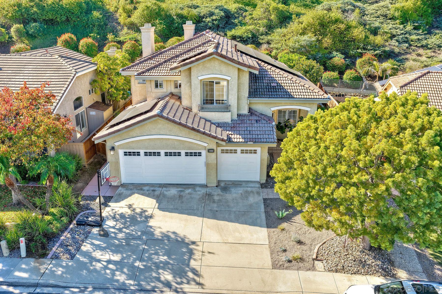 Detail Gallery Image 32 of 47 For 13660  Lindamere Ln, San Diego,  CA 92128 - 4 Beds | 3 Baths