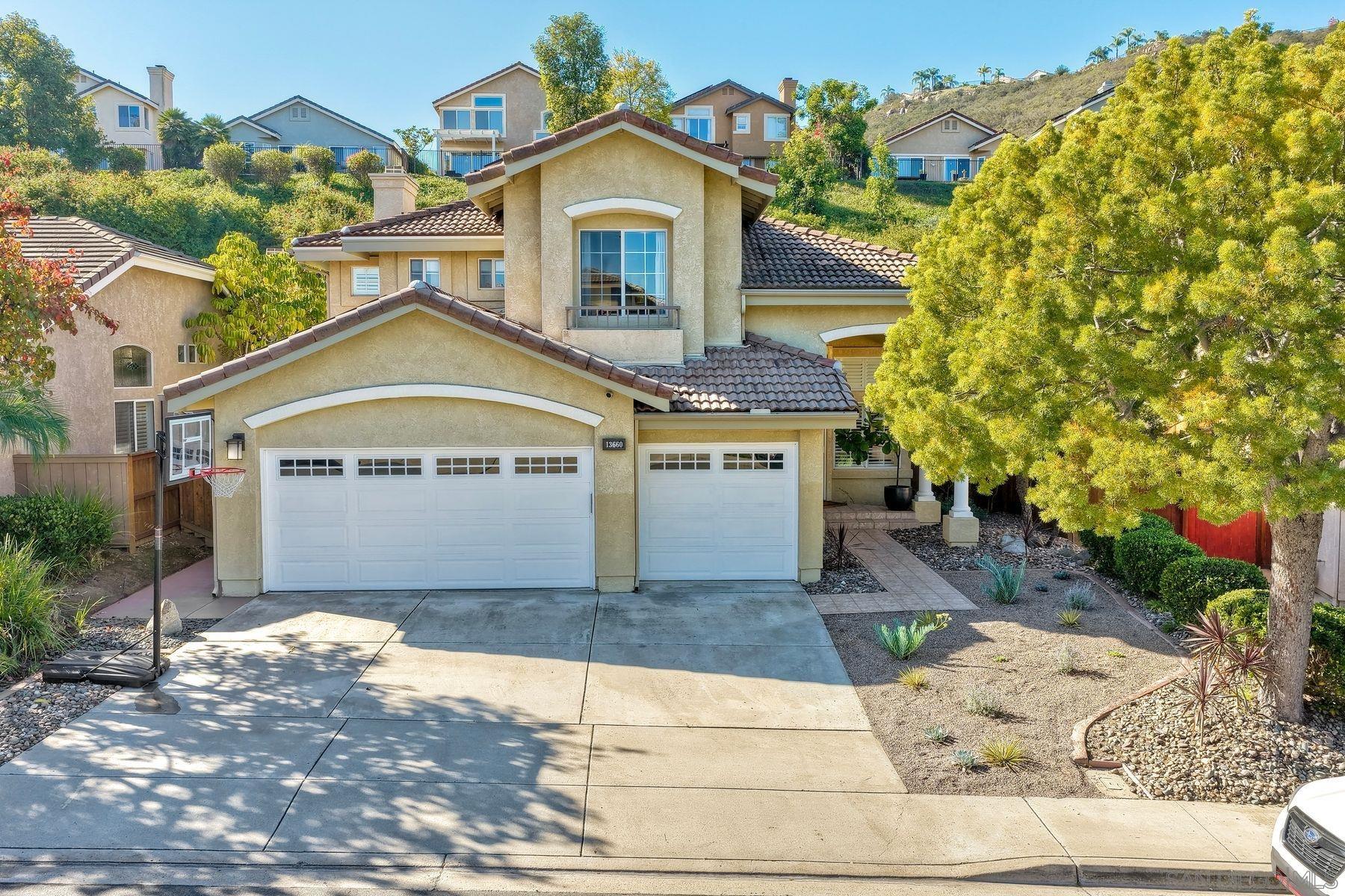 Detail Gallery Image 33 of 47 For 13660  Lindamere Ln, San Diego,  CA 92128 - 4 Beds | 3 Baths