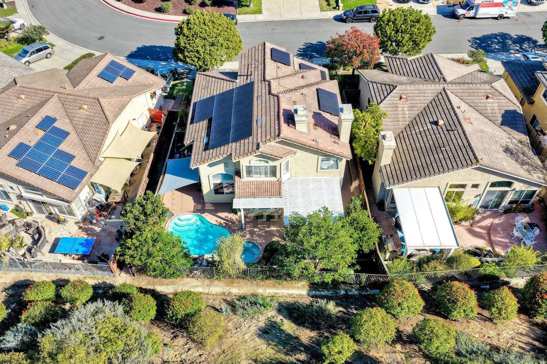 Detail Gallery Image 38 of 47 For 13660  Lindamere Ln, San Diego,  CA 92128 - 4 Beds | 3 Baths