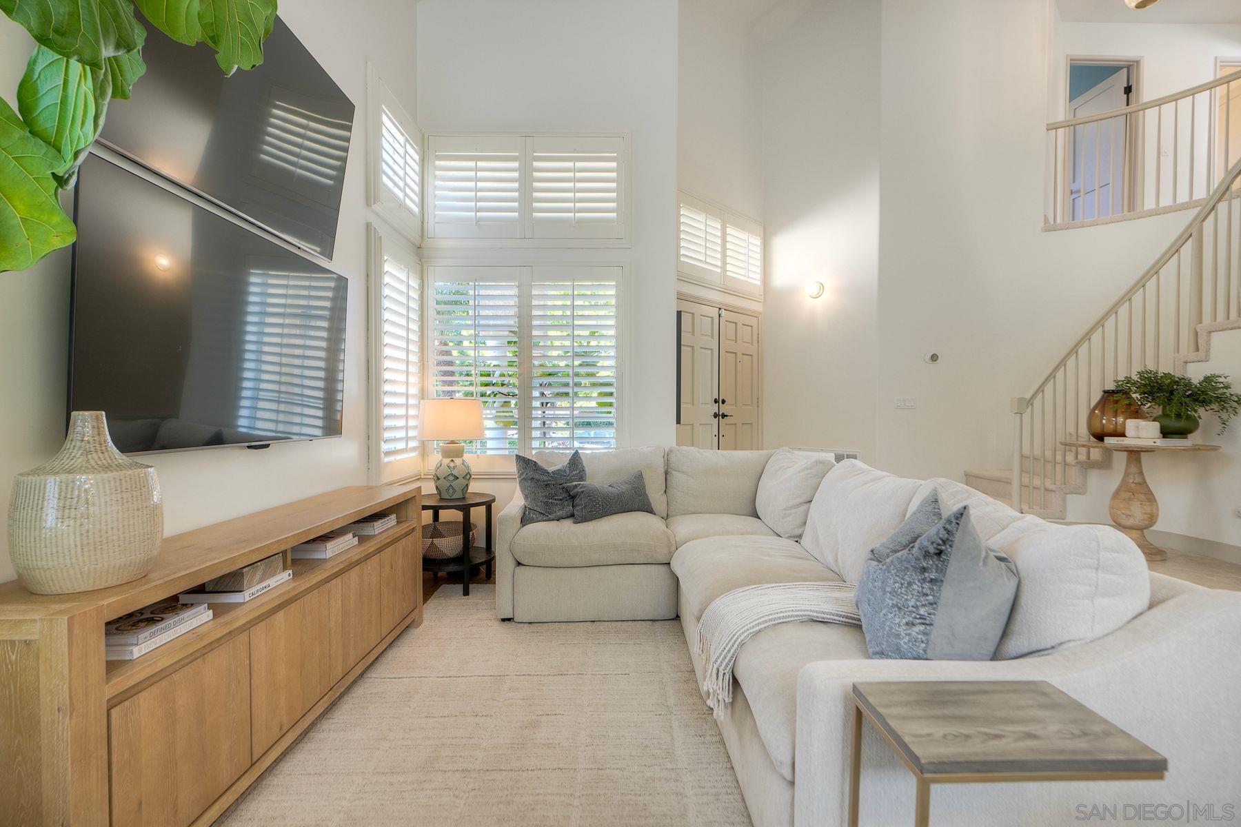 Detail Gallery Image 5 of 47 For 13660  Lindamere Ln, San Diego,  CA 92128 - 4 Beds | 3 Baths