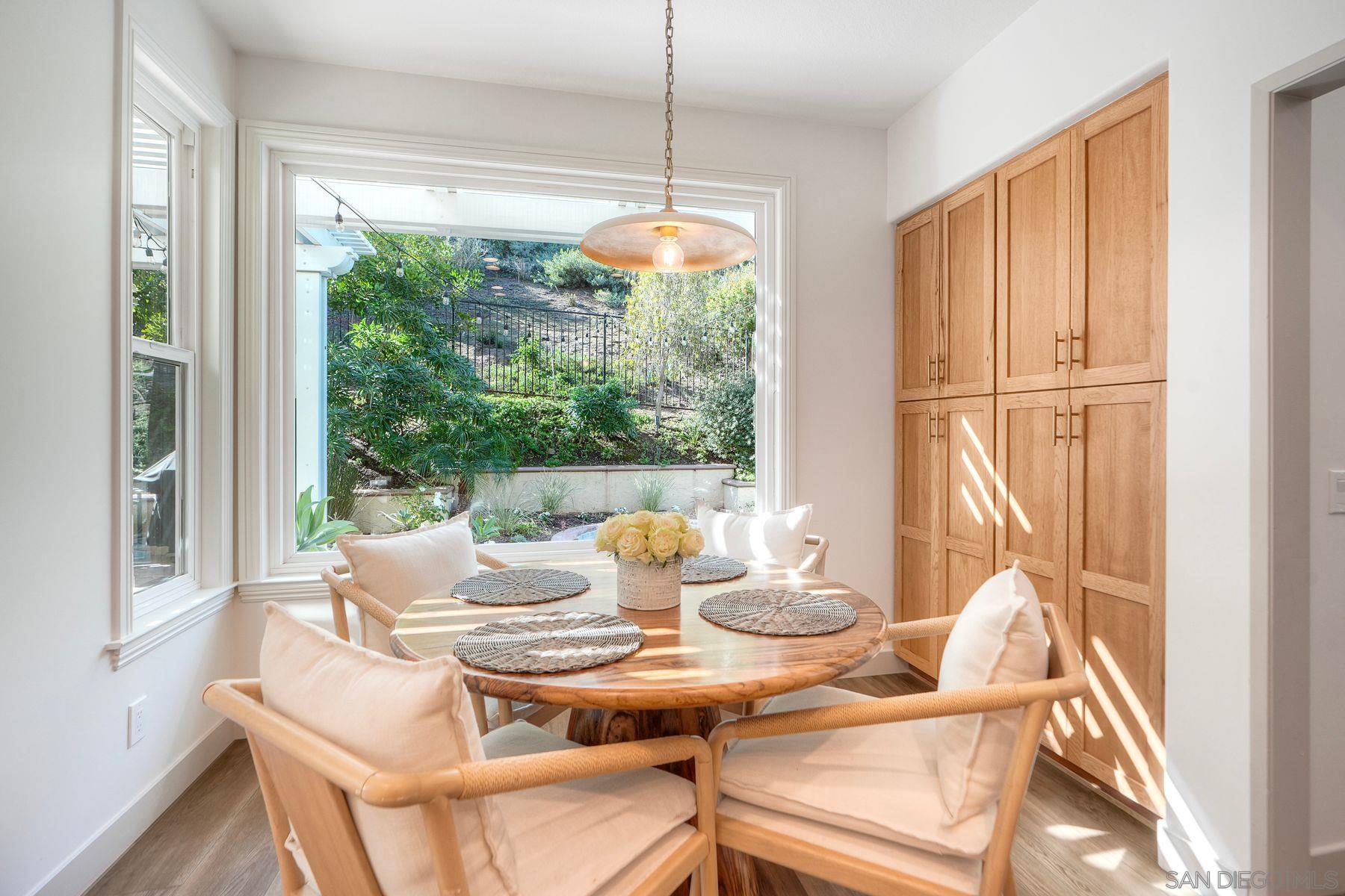 Detail Gallery Image 10 of 47 For 13660  Lindamere Ln, San Diego,  CA 92128 - 4 Beds | 3 Baths