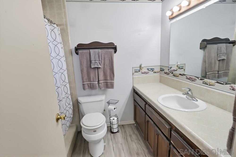 Detail Gallery Image 11 of 20 For 602  Claydelle Ave., El Cajon,  CA 92020 - 2 Beds | 2 Baths