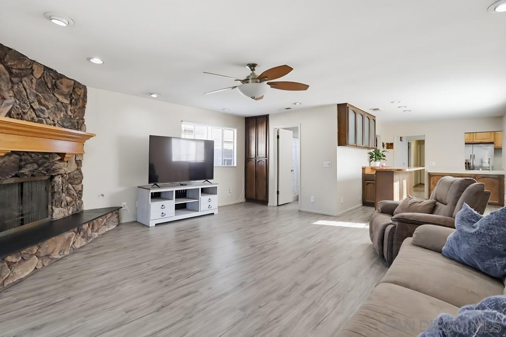 Detail Gallery Image 15 of 20 For 602  Claydelle Ave., El Cajon,  CA 92020 - 2 Beds | 2 Baths