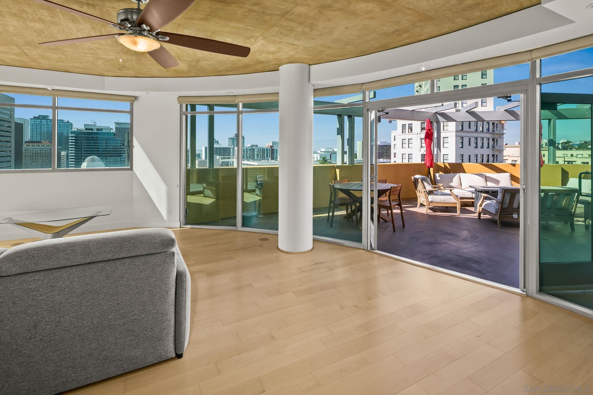 Detail Gallery Image 21 of 29 For 801  Ash St  702, San Diego,  CA 92101 - 2 Beds | 2/1 Baths