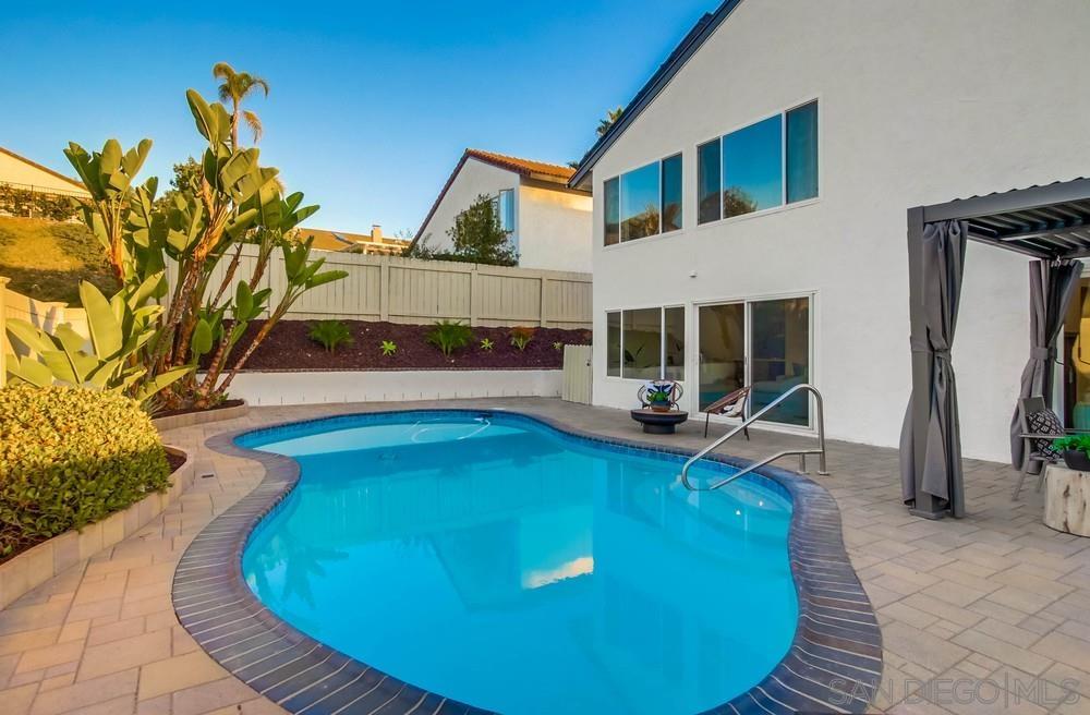 Detail Gallery Image 31 of 40 For 10726  Vista Valle Drive, San Diego,  CA 92131 - 4 Beds | 3 Baths