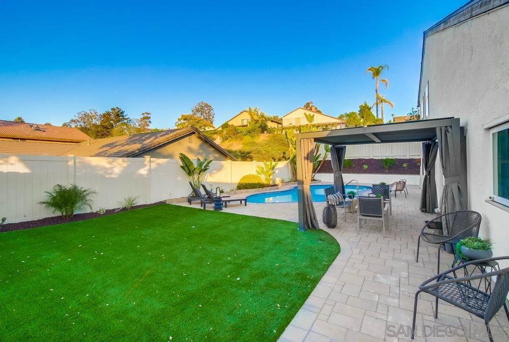 Detail Gallery Image 34 of 40 For 10726  Vista Valle Drive, San Diego,  CA 92131 - 4 Beds | 3 Baths