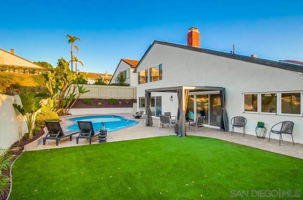 Detail Gallery Image 35 of 40 For 10726  Vista Valle Drive, San Diego,  CA 92131 - 4 Beds | 3 Baths