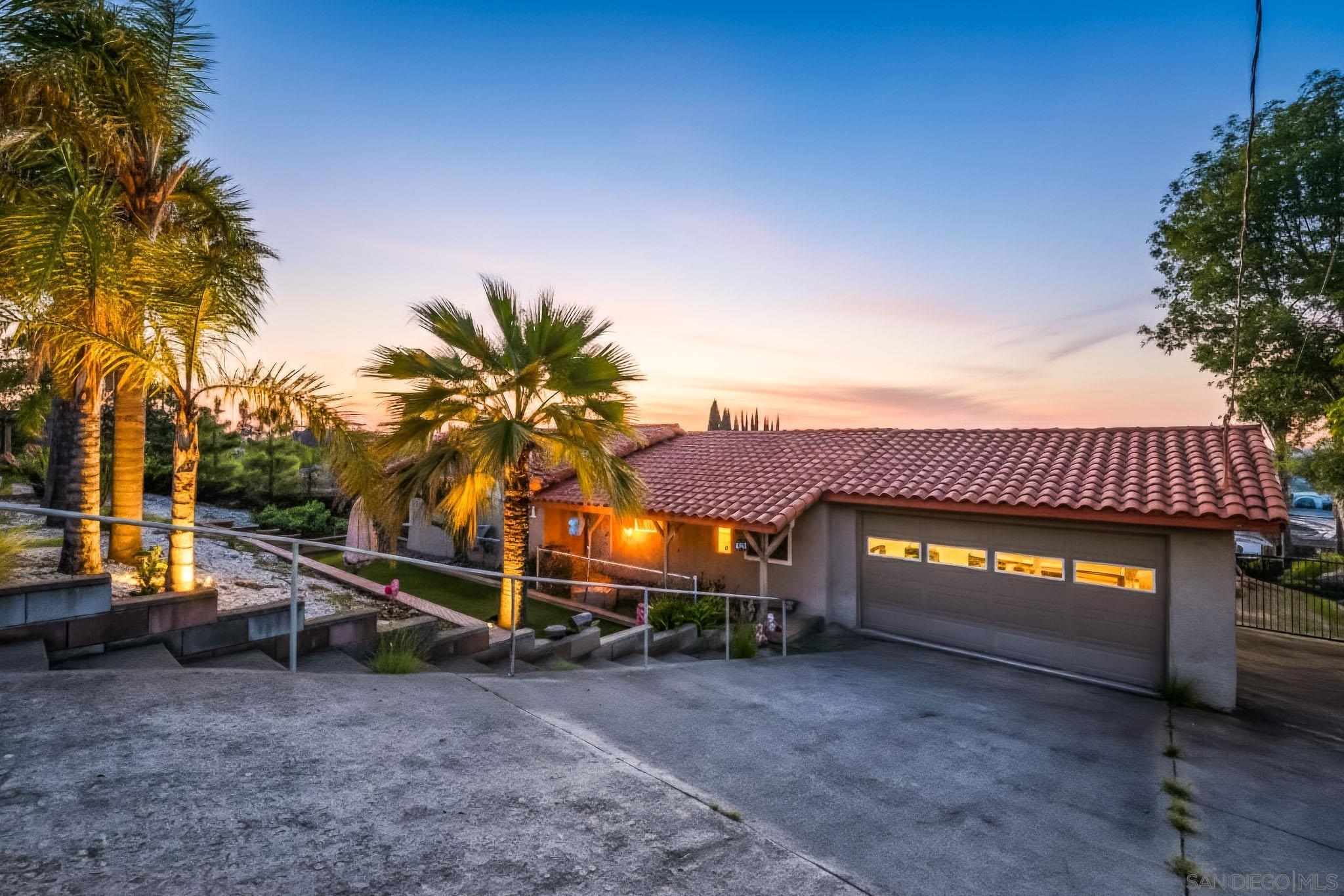 Front Image Thumbnail for SD250045009