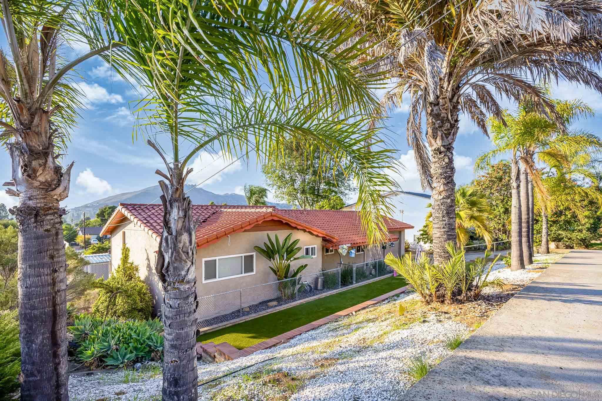 Detail Gallery Image 12 of 25 For 7948  Shalamar Dr, El Cajon,  CA 92021 - 3 Beds | 2 Baths