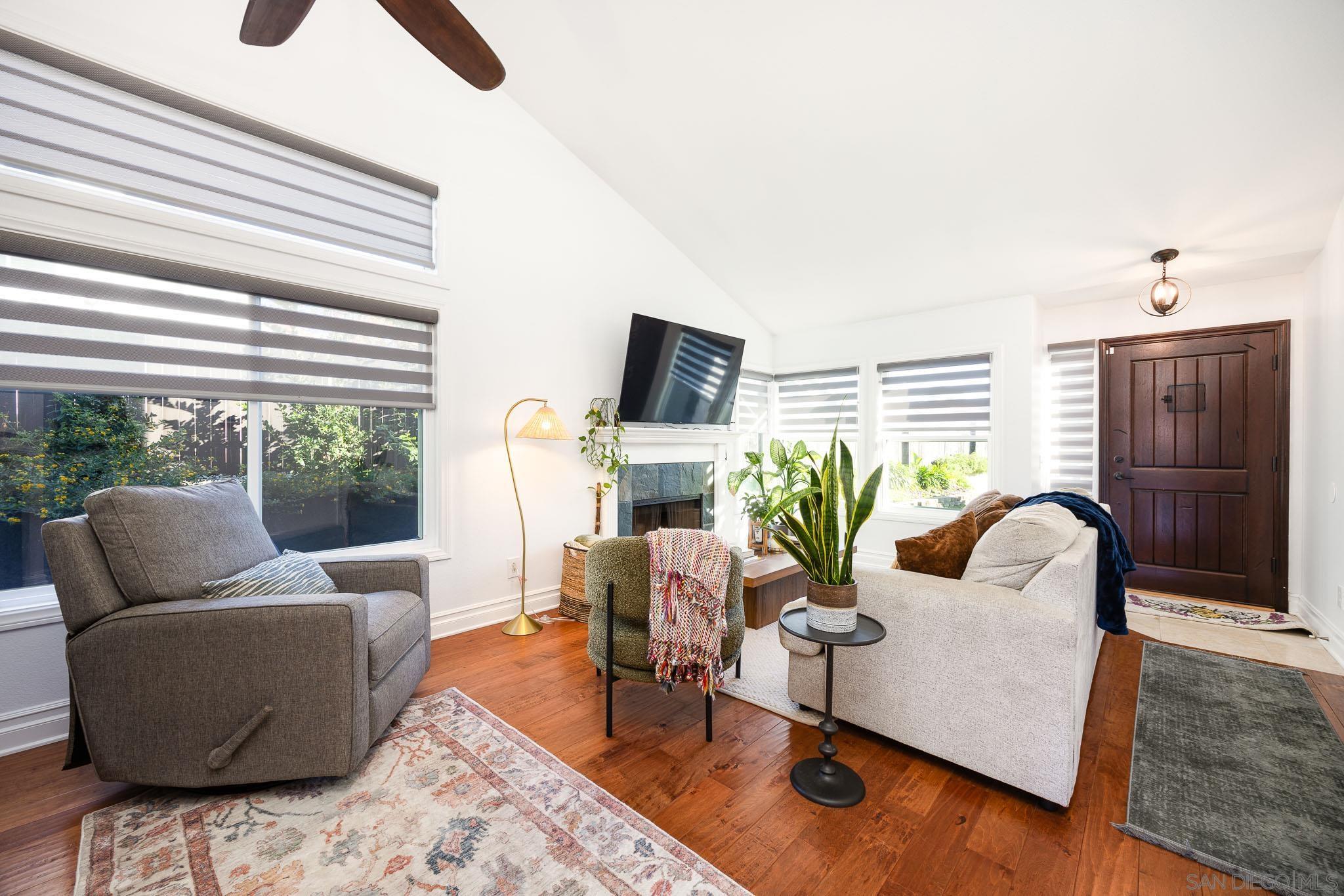 Detail Gallery Image 3 of 31 For 5358  Raspberry Way, Oceanside,  CA 92057 - 4 Beds | 2 Baths