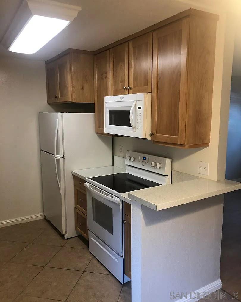 Detail Gallery Image 12 of 29 For 4435  Estrella Avenue, San Diego,  CA 92115 - – Beds | – Baths