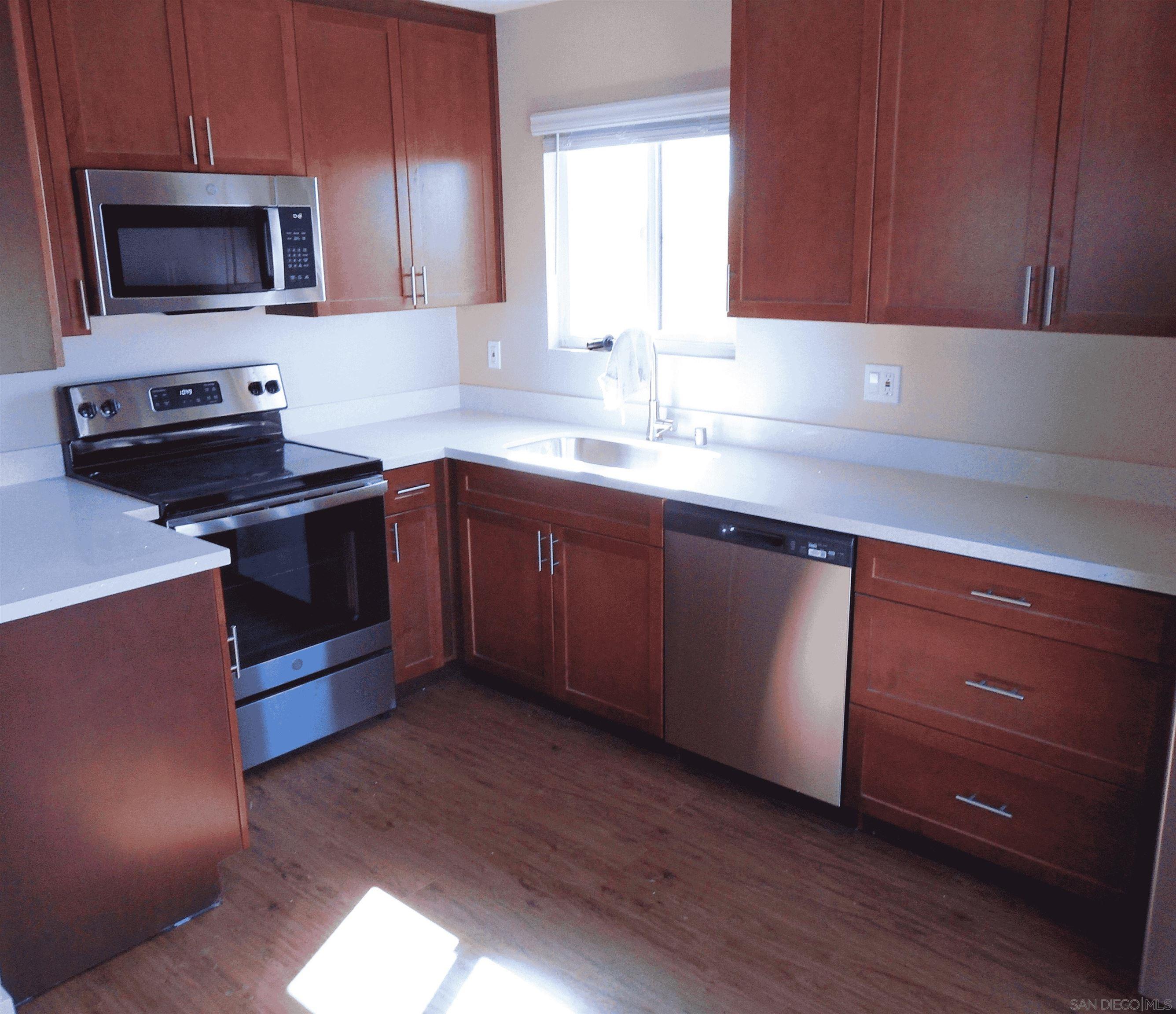 Detail Gallery Image 5 of 29 For 4435  Estrella Avenue, San Diego,  CA 92115 - – Beds | – Baths