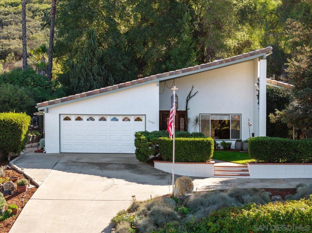 Front Image Thumbnail for SD250045015