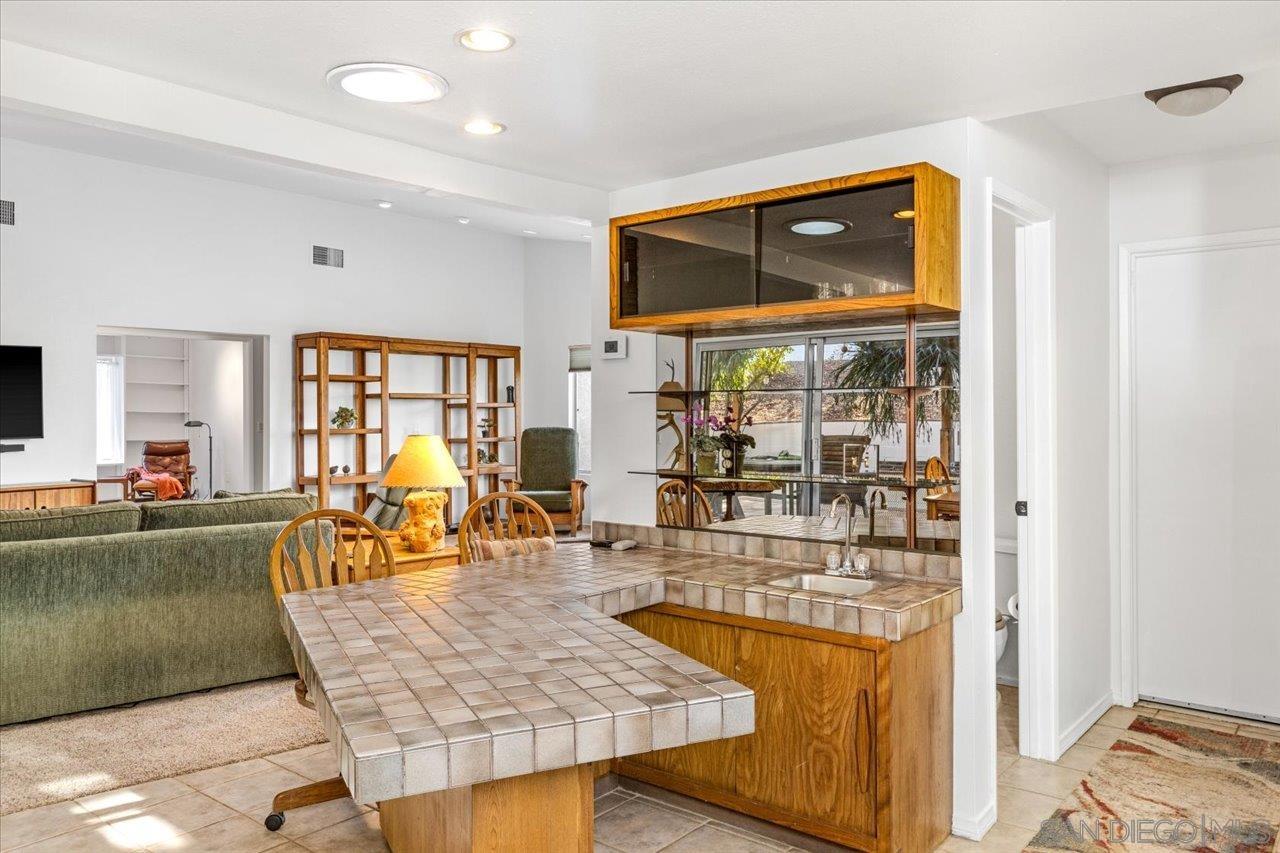 Detail Gallery Image 14 of 51 For 16109  Watt Way, Ramona,  CA 92065 - 3 Beds | 2/1 Baths