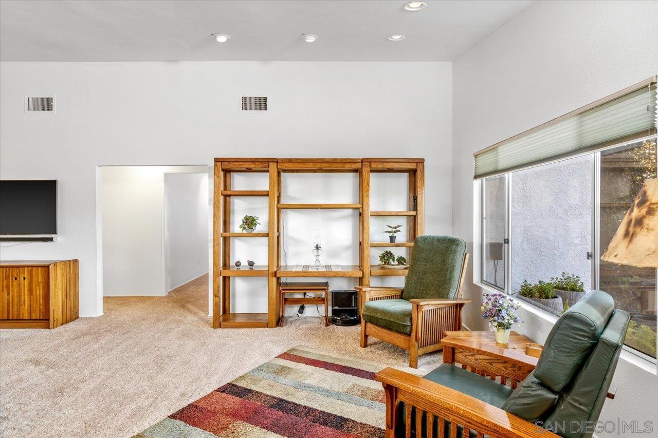 Detail Gallery Image 5 of 51 For 16109  Watt Way, Ramona,  CA 92065 - 3 Beds | 2/1 Baths