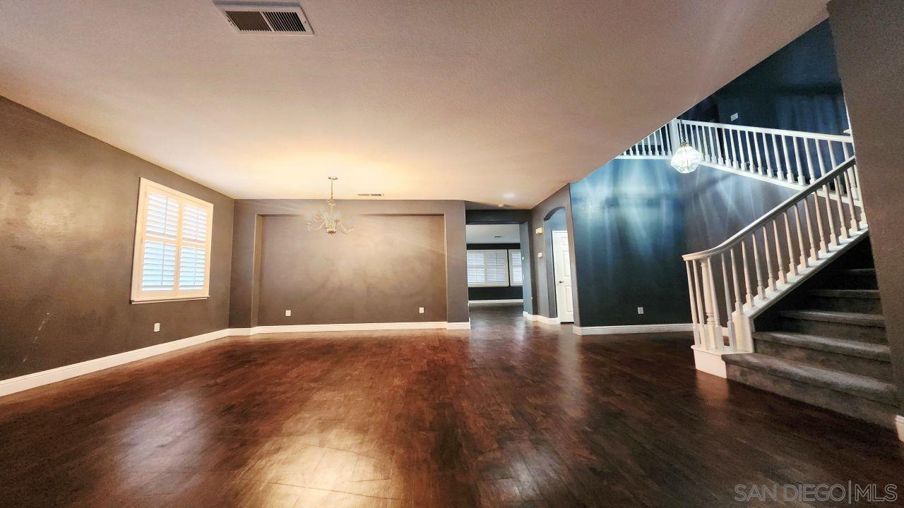 Detail Gallery Image 4 of 70 For 36605  Walden Ln, Murrieta,  CA 92563 - 4 Beds | 2/1 Baths