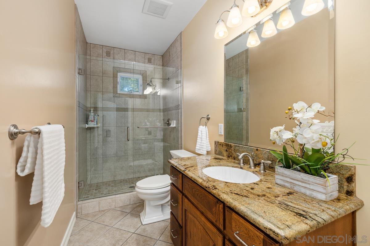 Detail Gallery Image 24 of 38 For 633  Del Mar Ave., Chula Vista,  CA 91910 - 4 Beds | 4 Baths