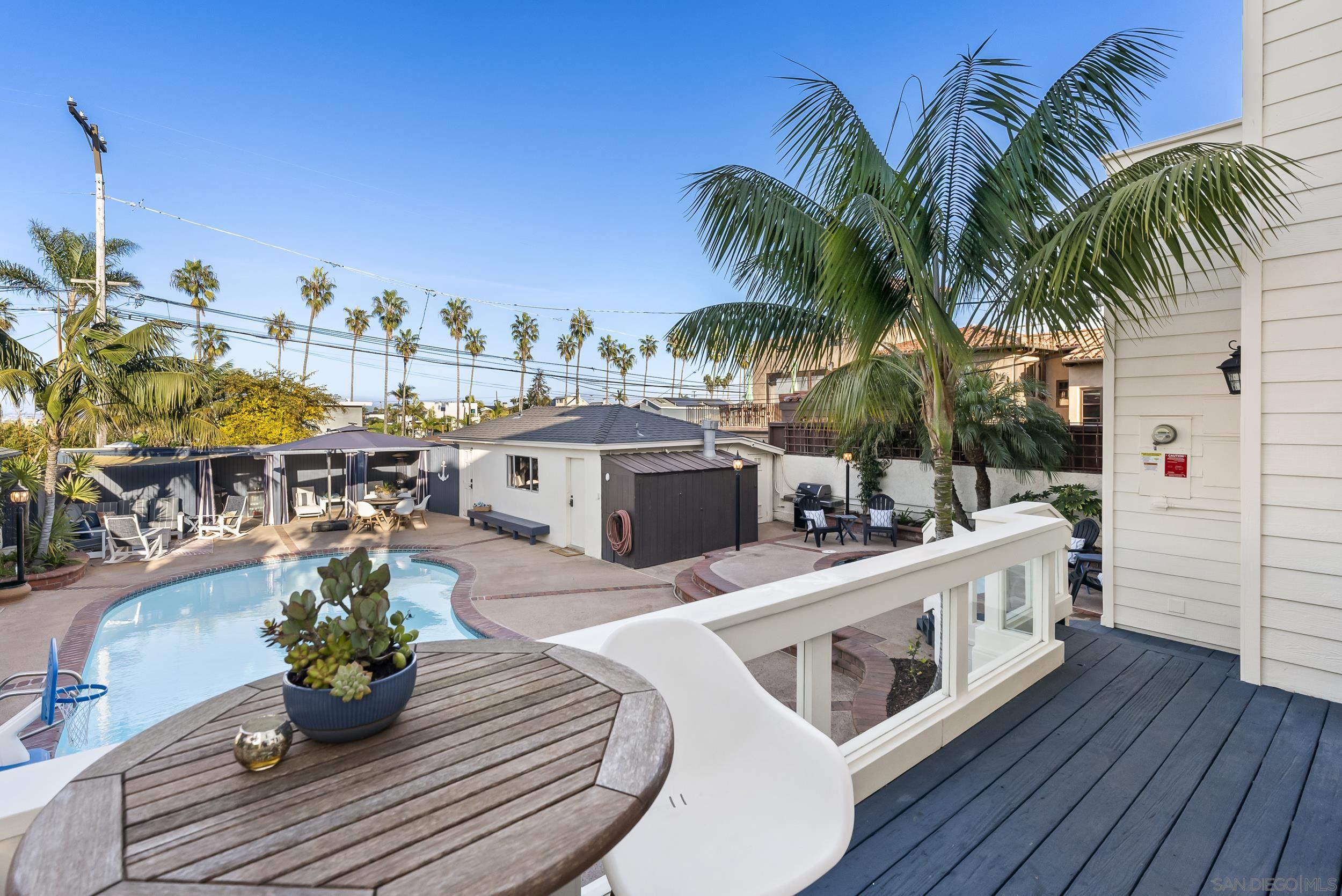 Detail Gallery Image 15 of 68 For 4474  Niagara Ave, San Diego,  CA 92107 - 6 Beds | 4 Baths