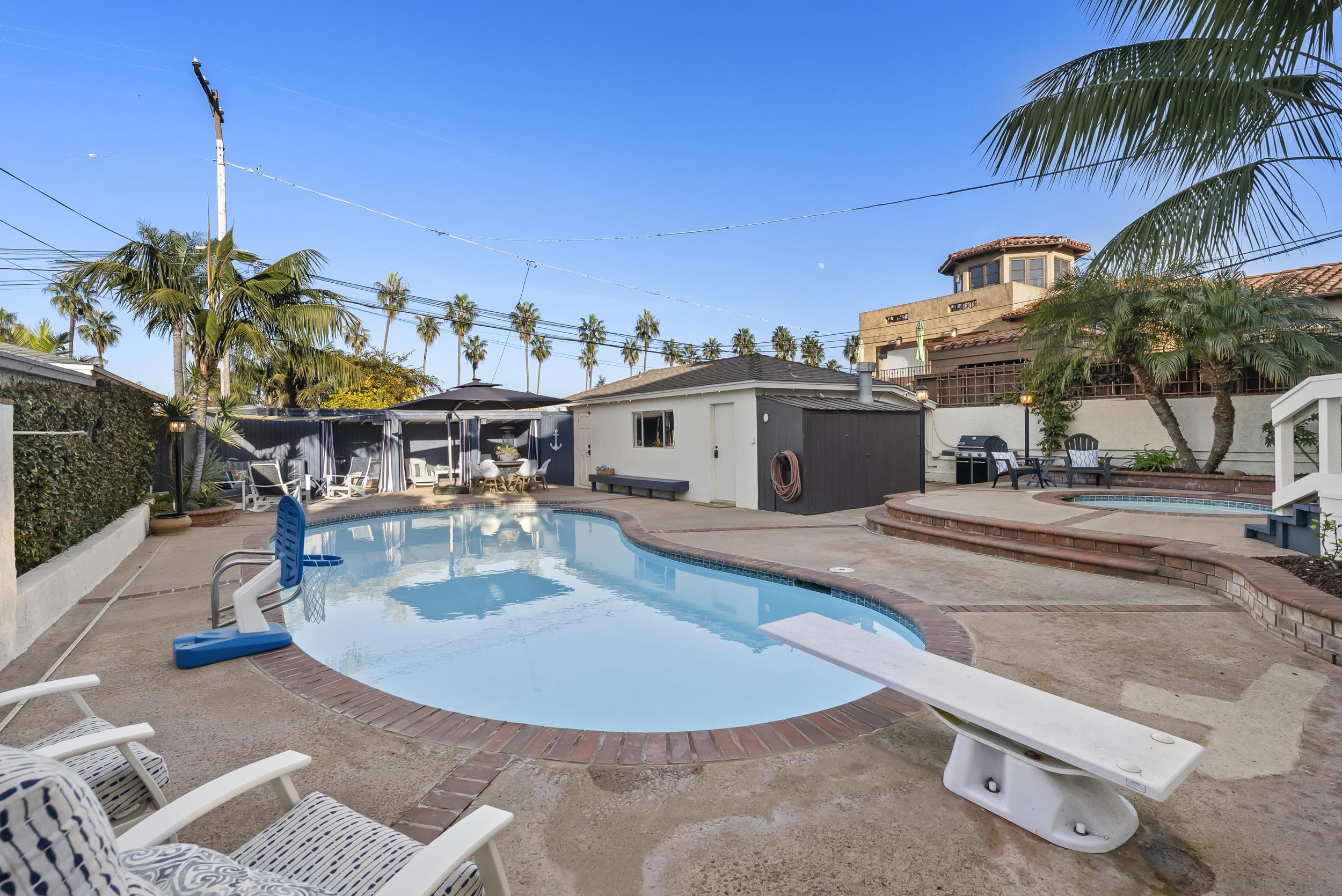 Detail Gallery Image 53 of 68 For 4474  Niagara Ave, San Diego,  CA 92107 - 6 Beds | 4 Baths