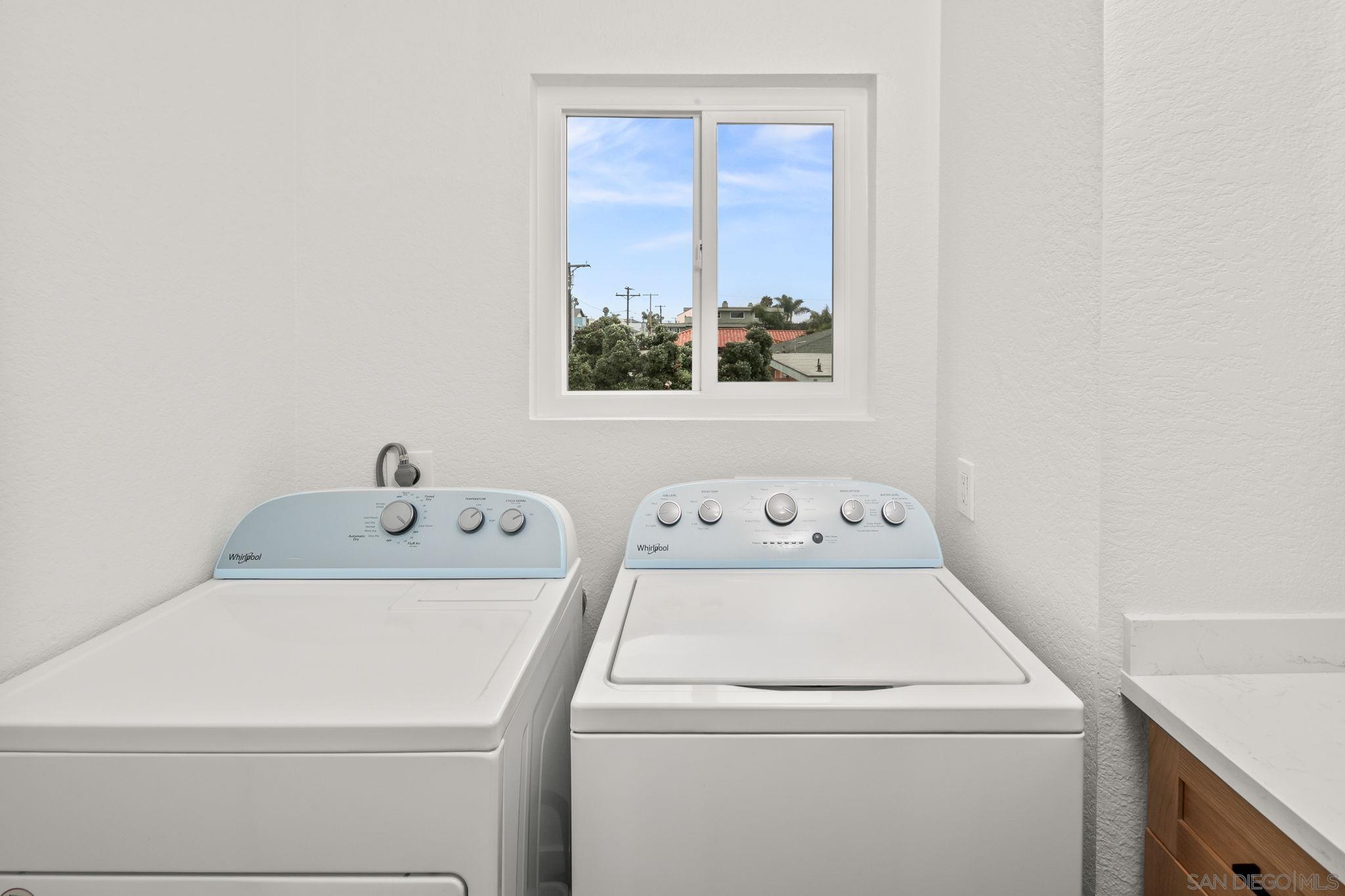 Detail Gallery Image 25 of 44 For 152  Evergreen Ave.  #4,  Imperial Beach,  CA 91932 - 2 Beds | 2 Baths