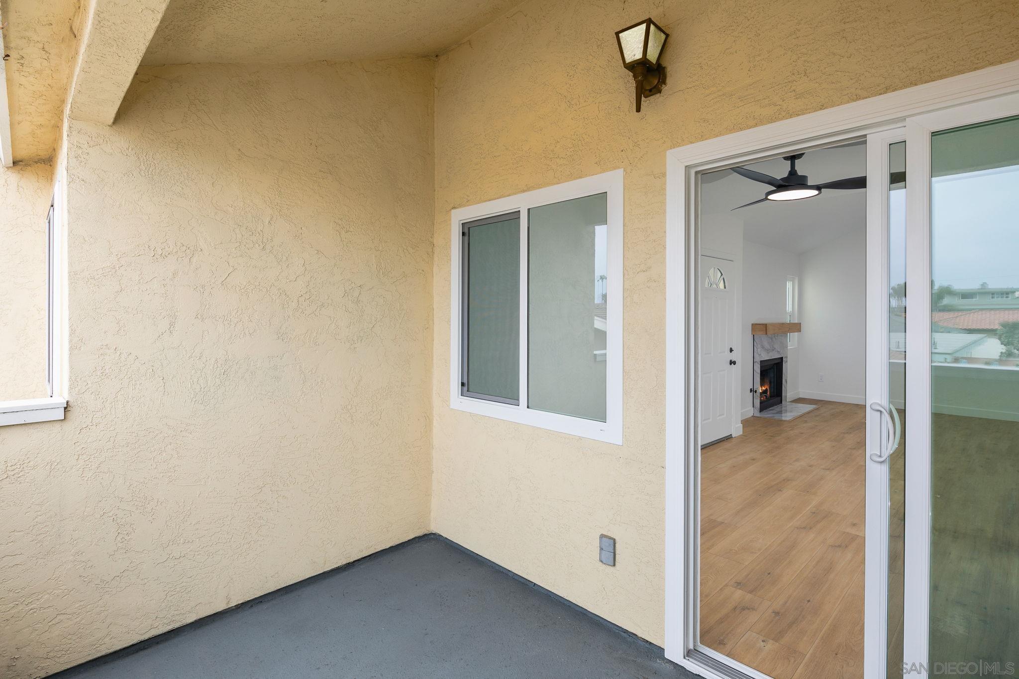 Detail Gallery Image 28 of 44 For 152  Evergreen Ave.  #4,  Imperial Beach,  CA 91932 - 2 Beds | 2 Baths