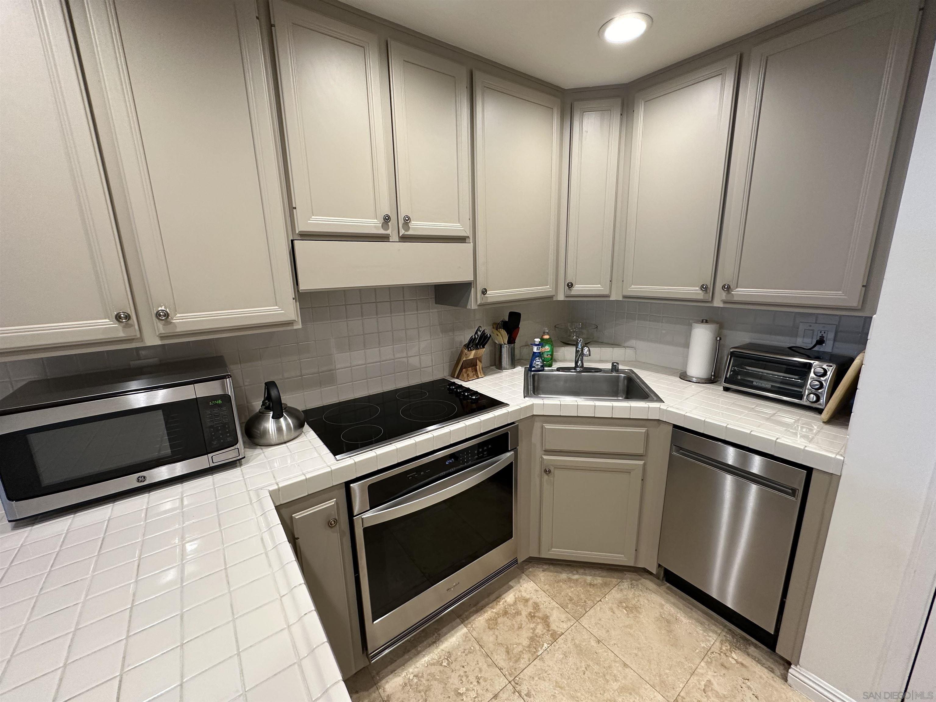 Detail Gallery Image 11 of 24 For 1562  Camino Del Mar  535, Del Mar,  CA 92014 - 1 Beds | 2 Baths