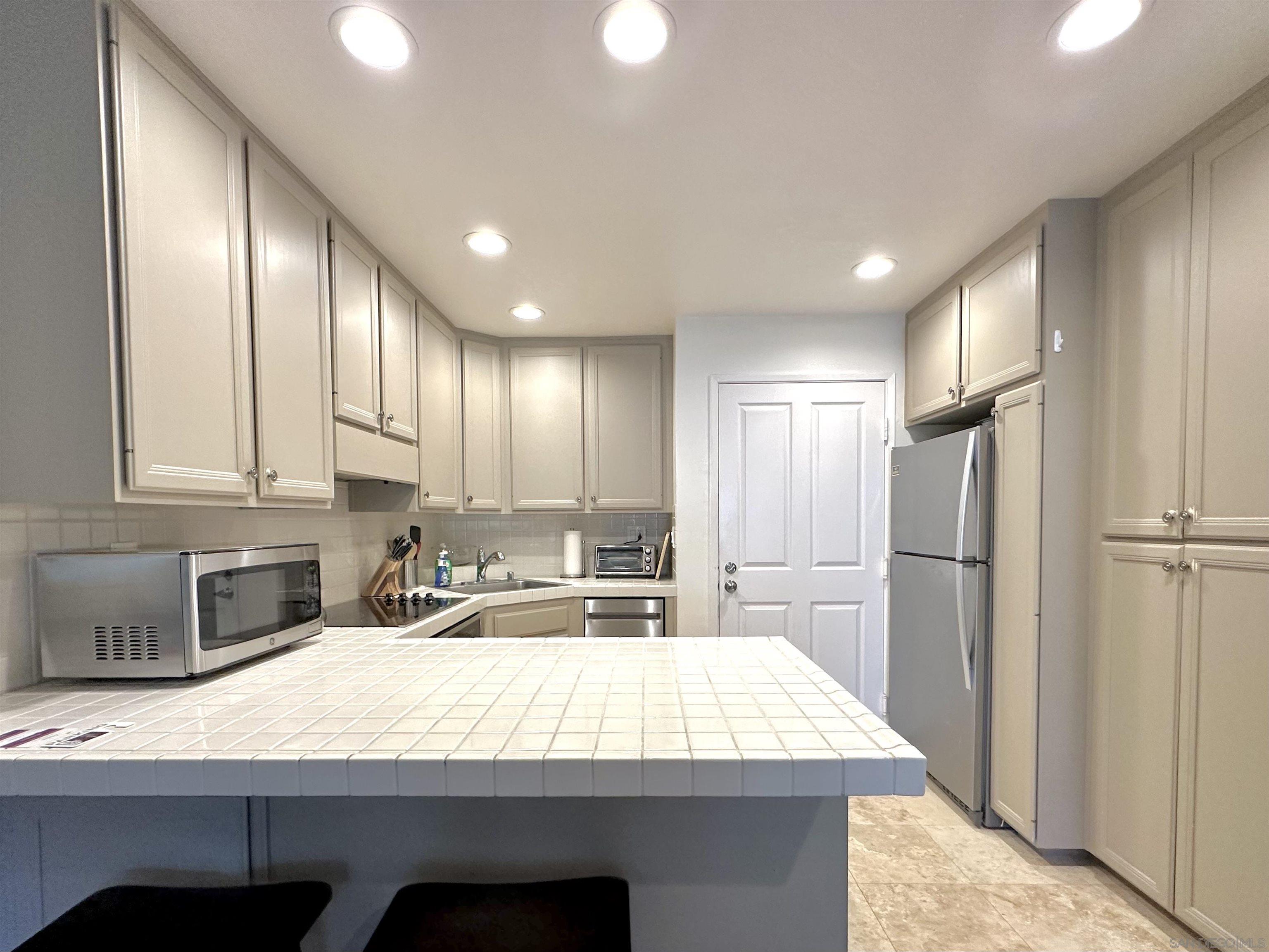 Detail Gallery Image 10 of 24 For 1562  Camino Del Mar  535, Del Mar,  CA 92014 - 1 Beds | 2 Baths