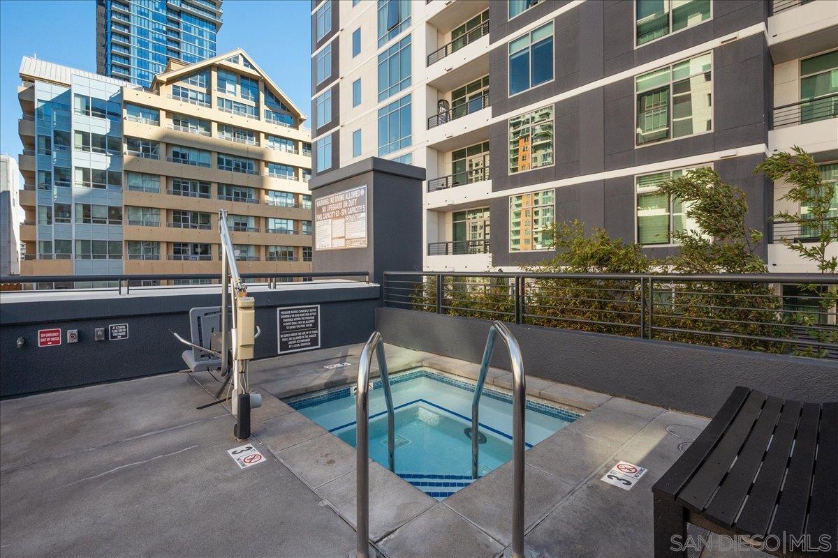 Detail Gallery Image 7 of 29 For 425 W Beech St  503, San Diego,  CA 92101 - 2 Beds | 1 Baths