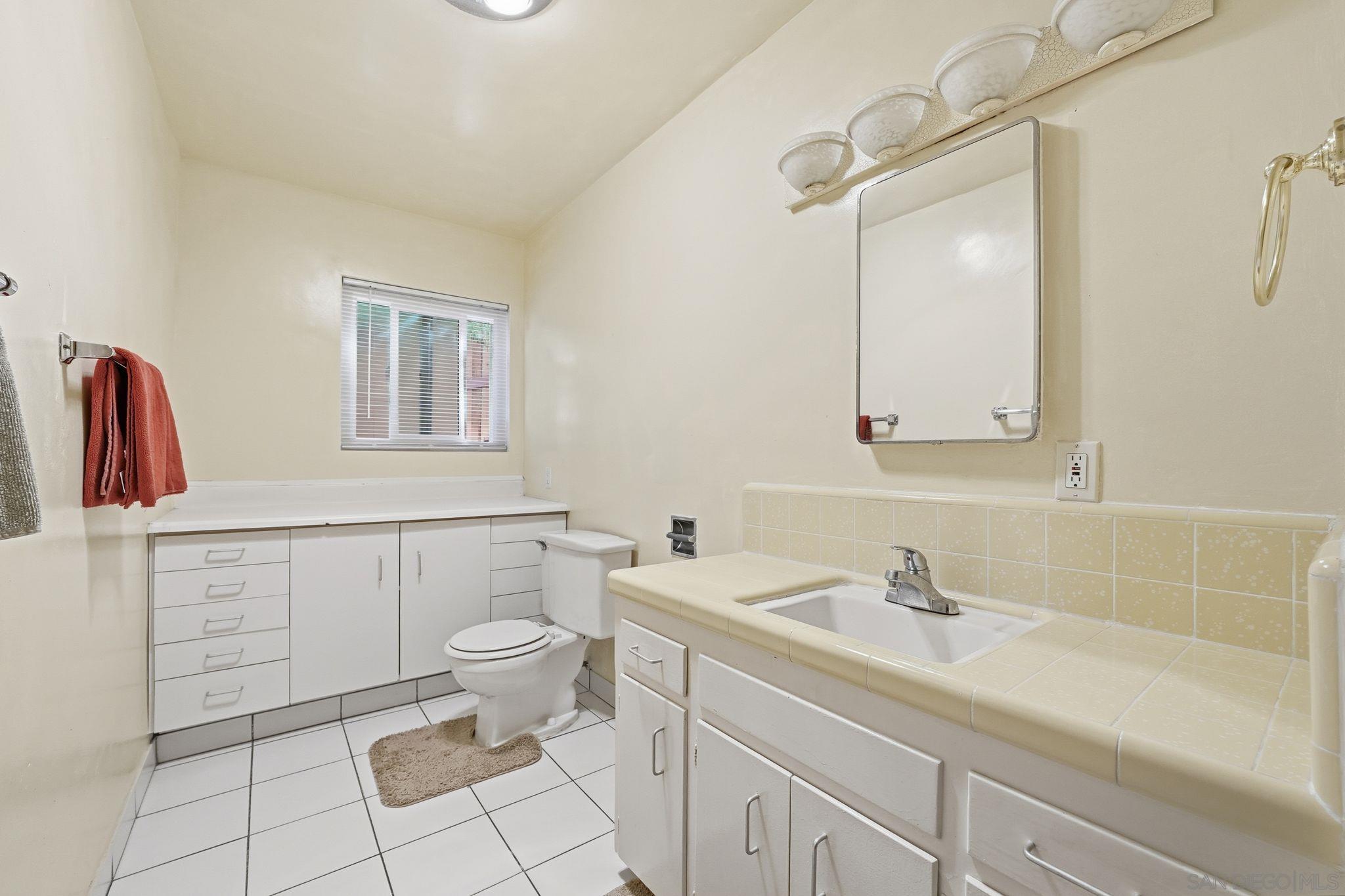 Detail Gallery Image 31 of 50 For 4040  Yale Ave, La Mesa,  CA 91941 - 4 Beds | 3 Baths